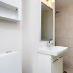 6 Person On A In Apartment *