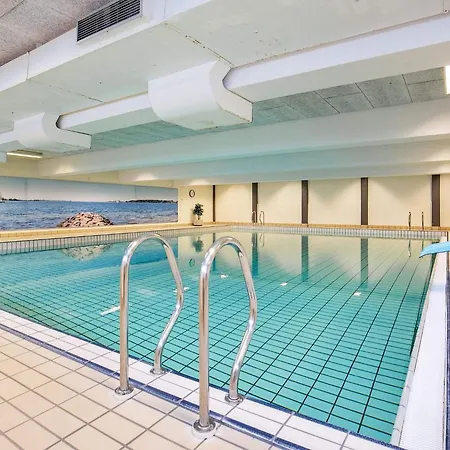 Apartman 6 Person On A In *